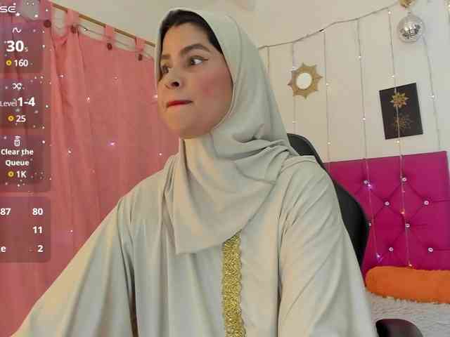 AishaAmin webcam