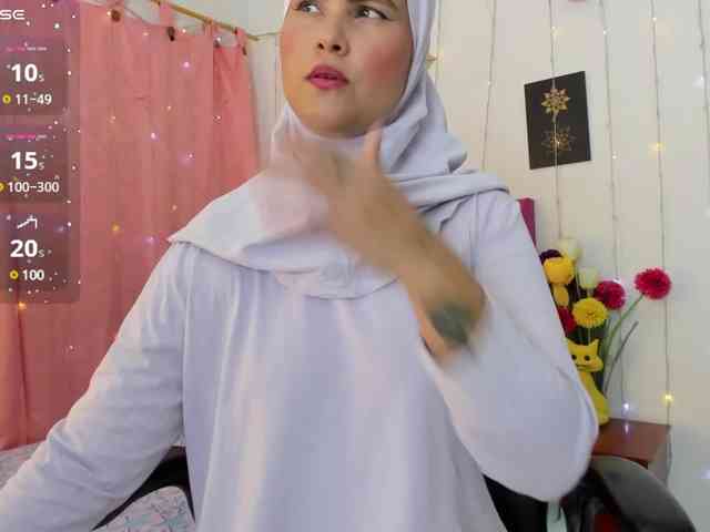 AishaAmin webcam