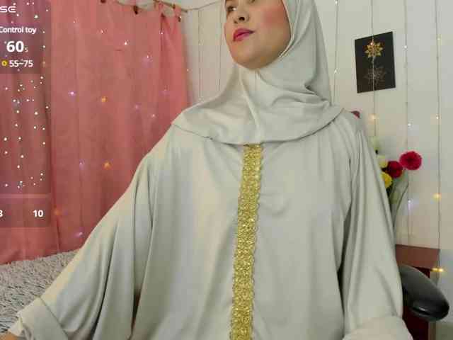 AishaAmin webcam