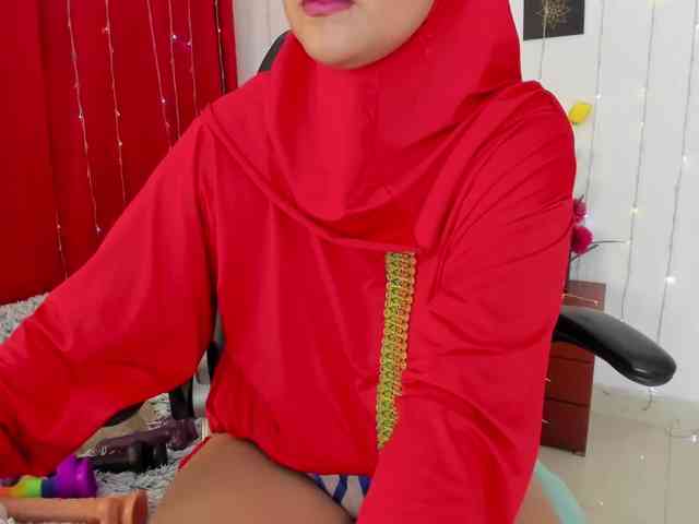 AishaAmin webcam
