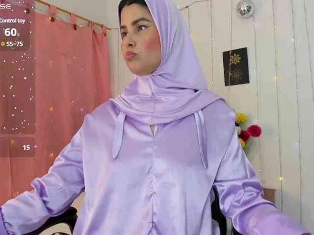 AishaAmin webcam