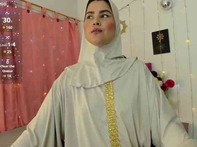 AishaAmin webcam