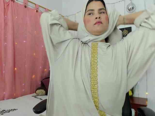 AishaAmin webcam