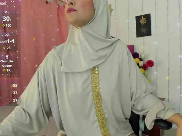 AishaAmin webcam