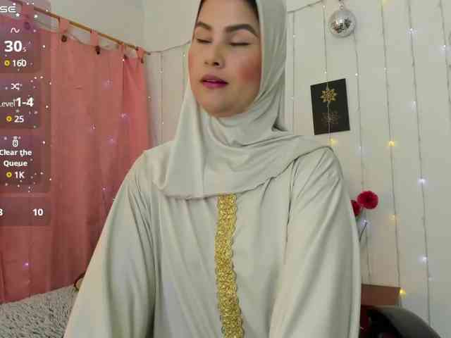 AishaAmin webcam