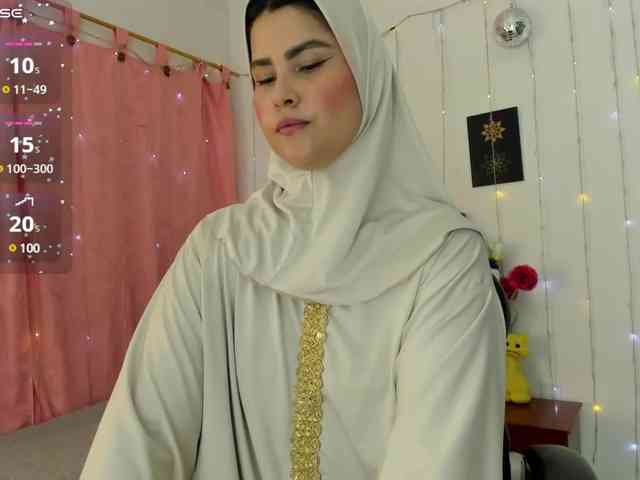 AishaAmin webcam