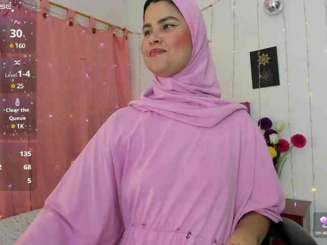 AishaAmin webcam
