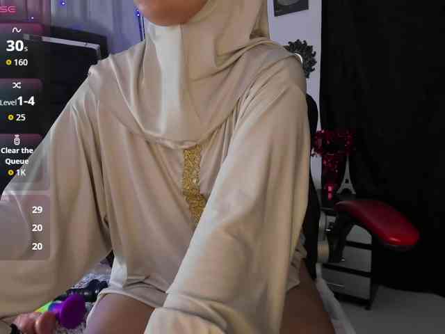 AishaAmin webcam