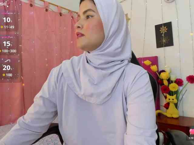 AishaAmin webcam