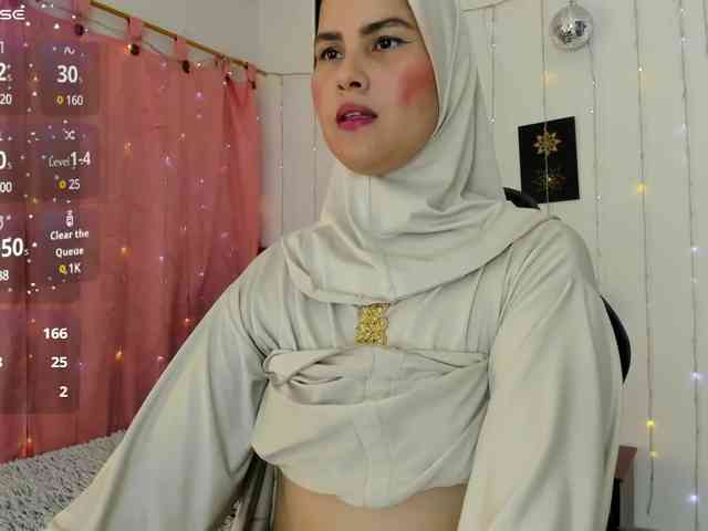 AishaAmin webcam