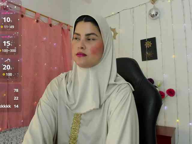 AishaAmin webcam