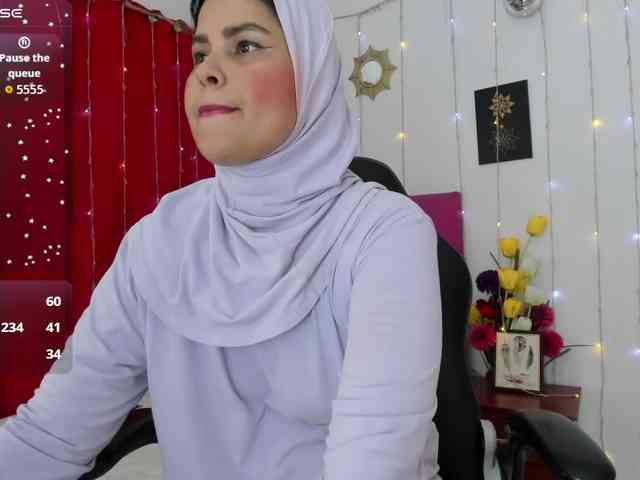 AishaAmin webcam