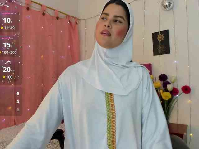AishaAmin webcam