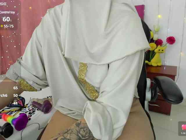 AishaAmin webcam
