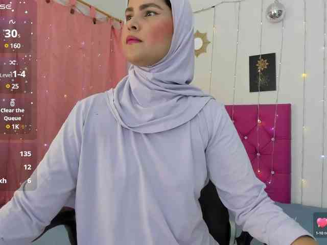 AishaAmin webcam