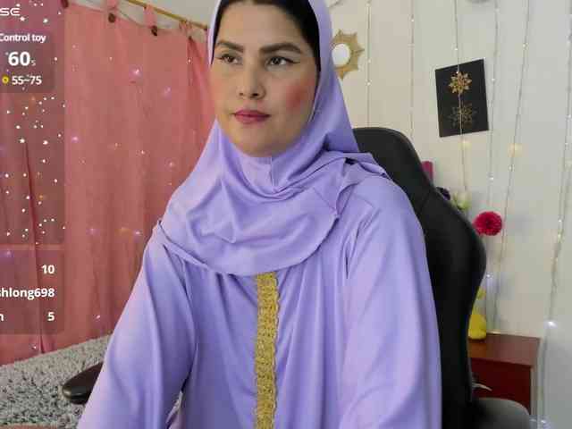 AishaAmin webcam