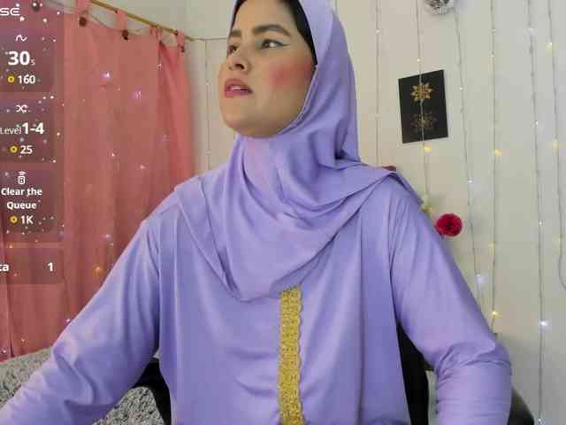 AishaAmin webcam