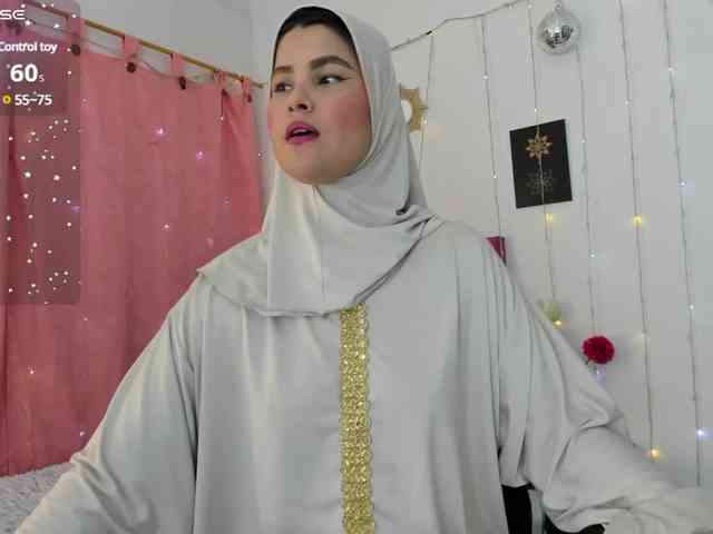 AishaAmin webcam