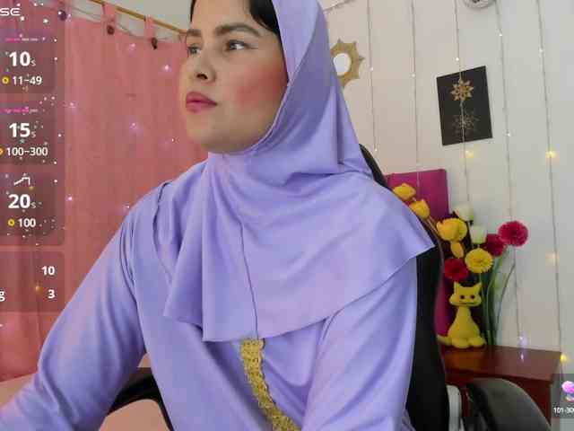 AishaAmin webcam