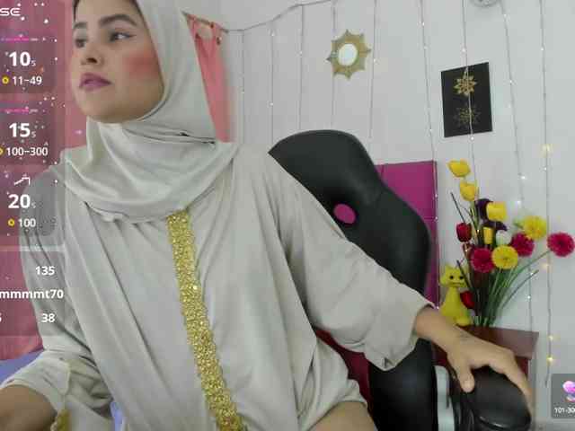AishaAmin webcam