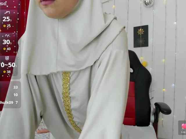 AishaAmin webcam