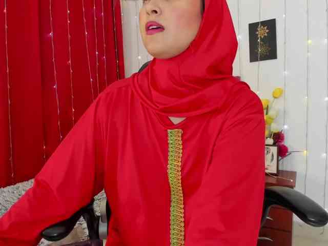 AishaAmin webcam