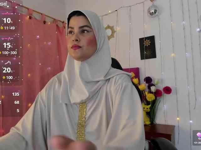 AishaAmin webcam