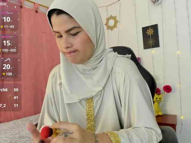 AishaAmin webcam