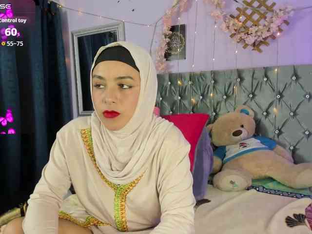 free nude chatroom AishaAmin