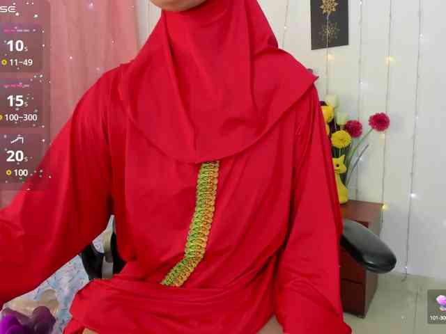 AishaAmin webcam