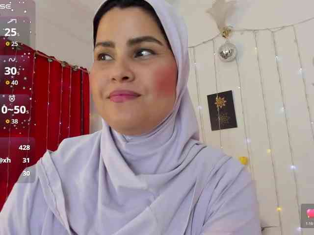 AishaAmin webcam