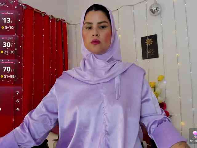 AishaAmin webcam