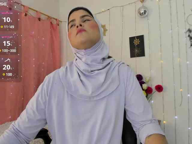 AishaAmin webcam