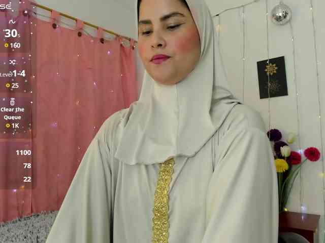 AishaAmin webcam