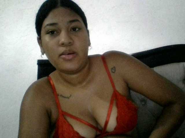 mileydishot1