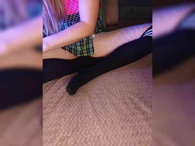 Alexakissmylove webcam