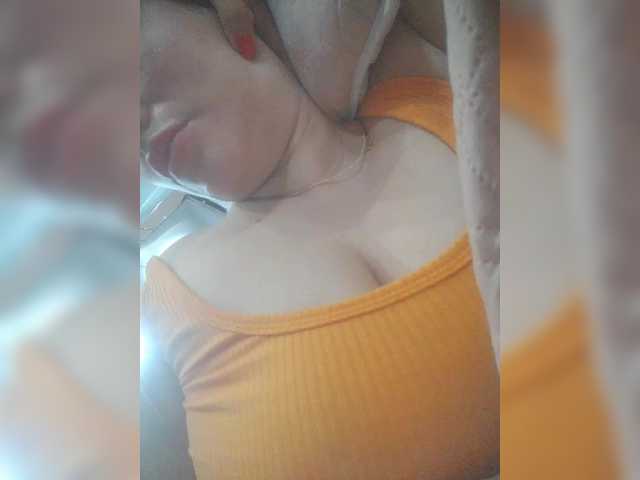 LunaBiely's BongaCams show and profile