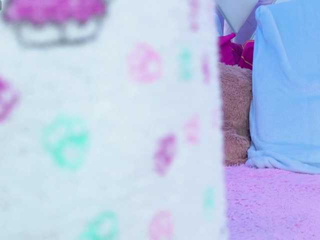 LunaBiely's BongaCams show and profile