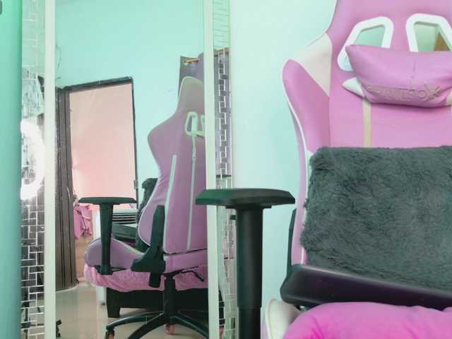 LunaBiely's BongaCams show and profile