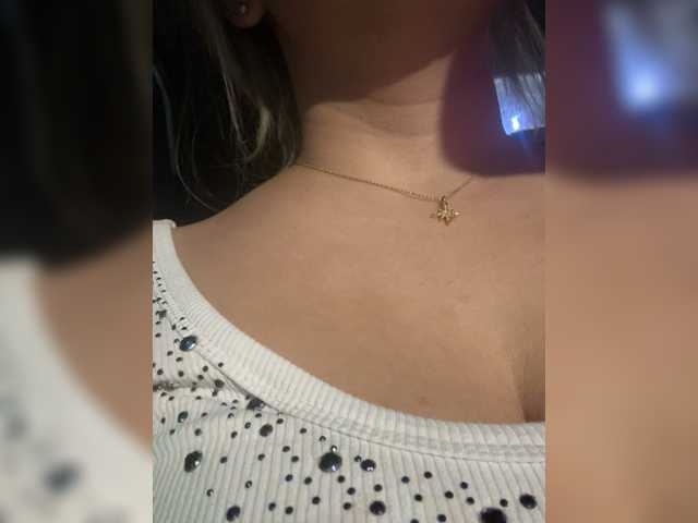 LunaBiely's BongaCams show and profile