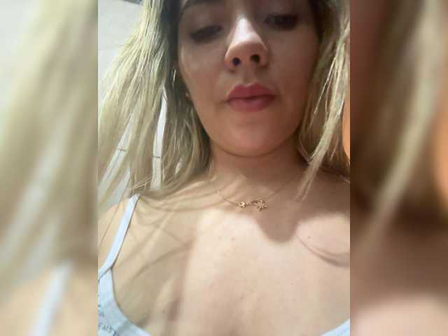 LunaBiely's BongaCams show and profile