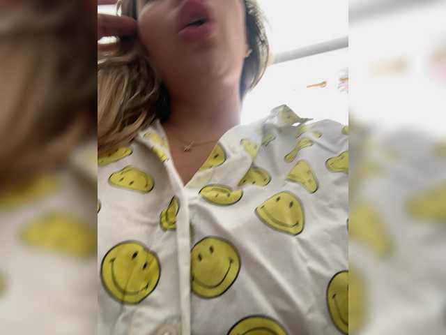 LunaBiely's BongaCams show and profile