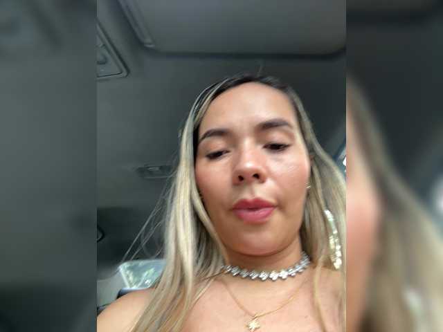 LunaBiely's BongaCams show and profile