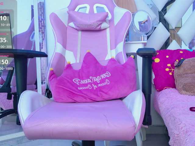 LunaBiely's BongaCams show and profile