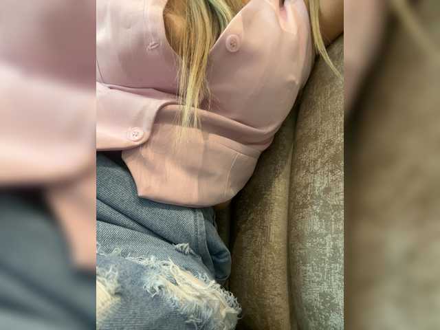 LunaBiely's BongaCams show and profile