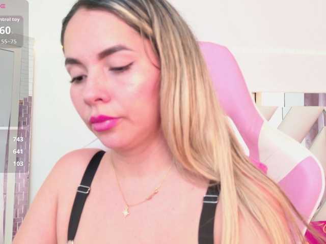 LunaBiely's BongaCams show and profile