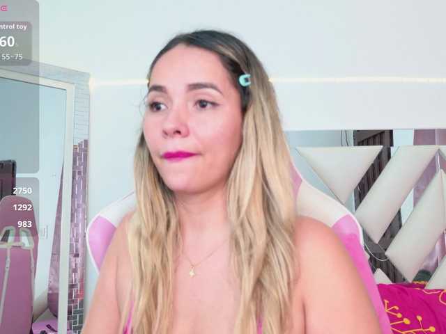 LunaBiely live cam profile