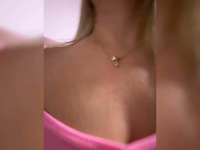 LunaBiely's BongaCams show and profile