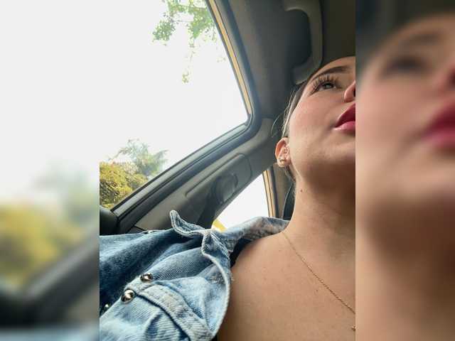 LunaBiely's BongaCams show and profile