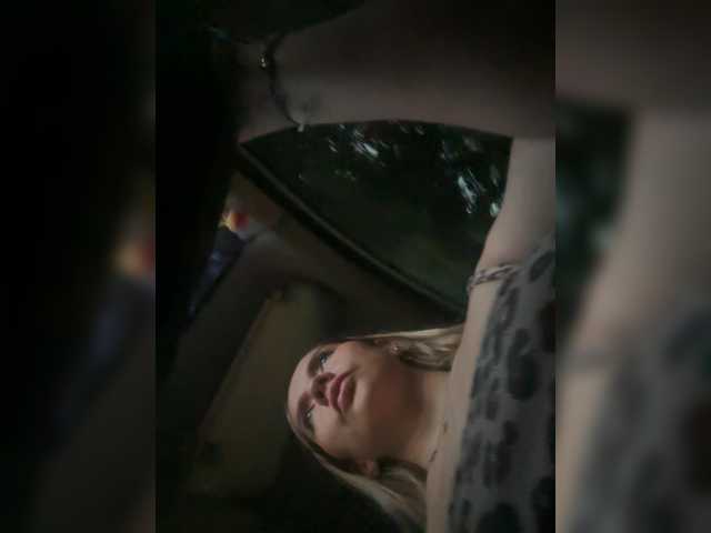 LunaBiely's BongaCams show and profile